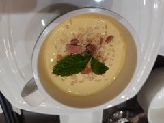 -南京悦客假日酒店