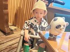 -广州中心皇冠假日酒店·汇点大堂吧