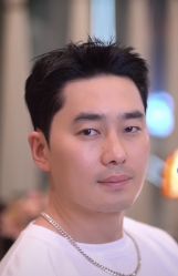 -海文先生国潮烫染男士理发馆