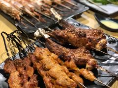 月半松板肉-月半小炉焖烤