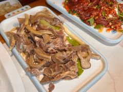 -乡土黄·鲜牛肉火锅·小龙虾(兴业街店)