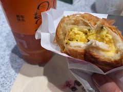-喜茶(北京华贸购物中心店)