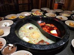 -火云天重庆火锅自助(中山路店)