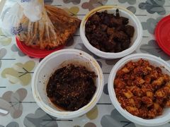 -鑫记婆婆兔·成都特产·兔头手撕兔(太古里店)