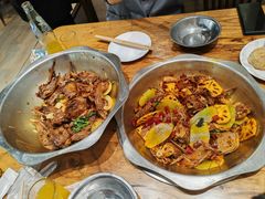 爆辣干锅鸭头-安诚居干锅鸭头(八角店)