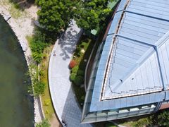 -上海滴水湖皇冠假日酒店