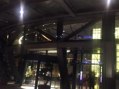 -上海滴水湖皇冠假日酒店