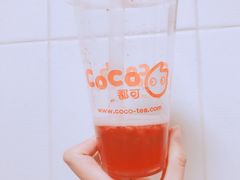 草莓果茶-CoCo都可(搜秀城店)