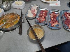 -张哞哞·鲜切牛肉自助火锅(高德置地店)