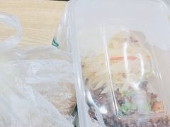 -三好食堂(煎饺·馄饨·肉饼米线·盛世广场店)
