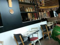 -必胜客(武汉欢乐谷店)