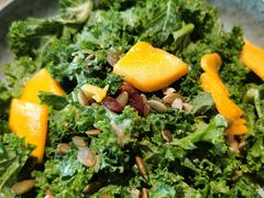 芒果羽衣甘蓝坚果色拉-Wagas沃歌斯(大学路店)