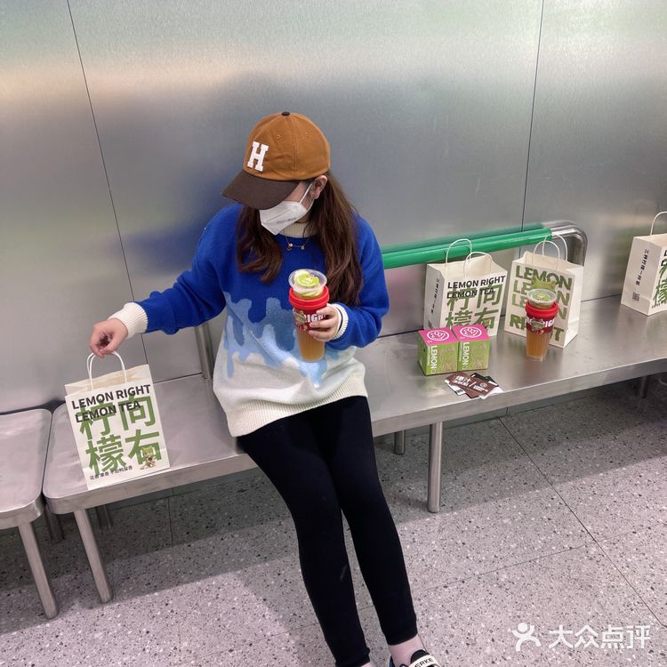 小阳人康复后的第一杯奶茶🥤——柠檬向右鸭屎香奶茶🥤