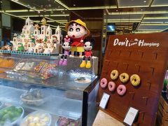 -大中华希尔顿酒店-念自助餐·嗨啤·小龙虾