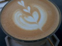 -UNI UNI(环亚凯瑟琳店)