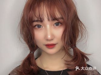 炒雞可愛的小姐姐￼  染完超甜的那種哈哈哈太可愛了