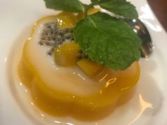 椰汁芒果布丁-荷花泰菜(东方新天地店)