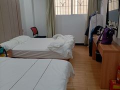 -鑫雅居公寓(广州南站地铁站店)