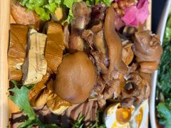 -老码头黑皮肘子锅包肉熏酱水饺(文政街店)