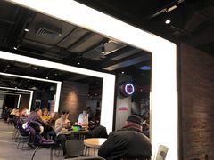 等位区-肯德基(蓝桥店)