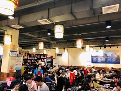 大堂-肖肖酸萝卜鱼火锅(总店)