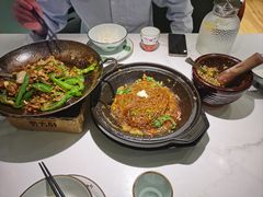 -费大厨辣椒炒肉(高铁吾悦广场店)