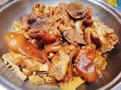 特色笋干焖猪手-万家宴海鲜大酒楼(五四路店)