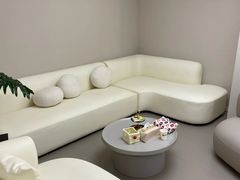 -壹点灵·心理咨询中心(中山公园店)