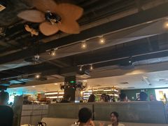 大堂-大头虾越式风味餐厅(光明广场店)