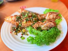 -大树下海鲜饭店