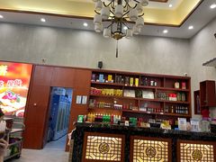 -乡土黄·鲜牛肉火锅·小龙虾(兴业街店)