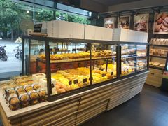 面包甜点陈列柜-华丰贺氏(福新西路店)