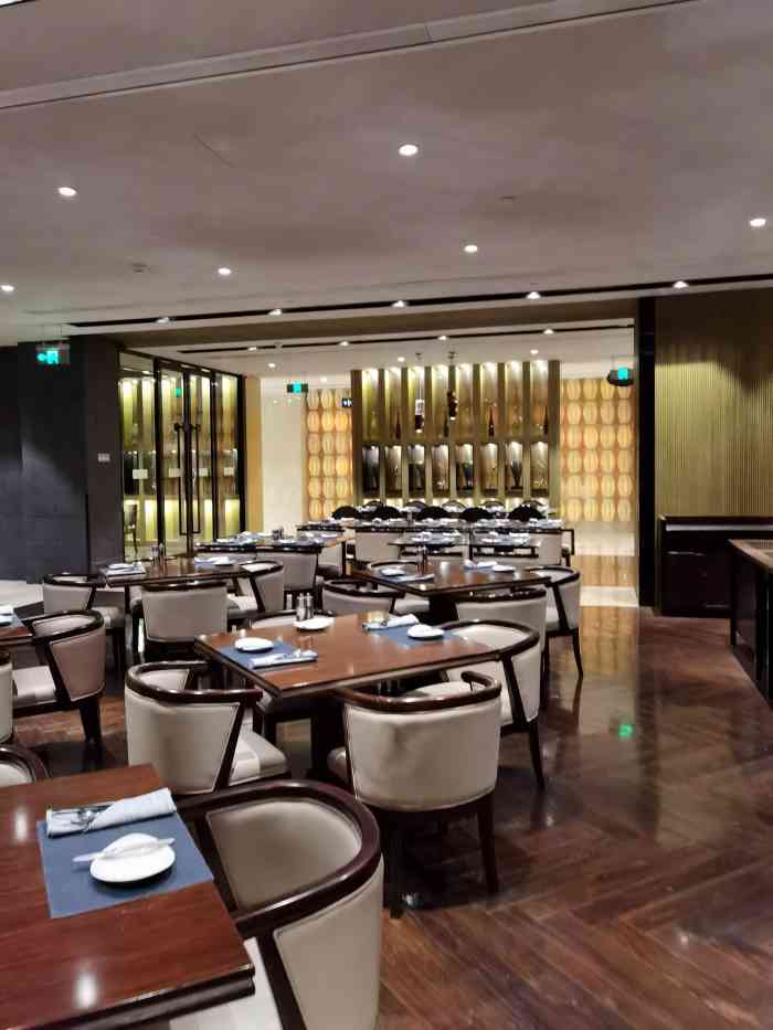 上海中星铂尔曼大酒店 汇·西餐厅-"带上孩子爸妈,一大家子,预定好