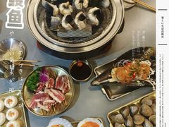 -围炉肉舍•炭烤活鳗•丹东海鲜烤肉(步行街店)