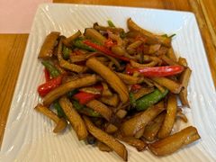 双椒炒双菌-北京西藏大厦·香帕拉宫廷菜