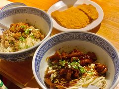 -沪西老弄堂面馆(定西路店)