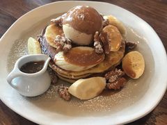 -ROAST coffee & eatery