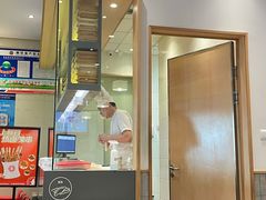 门面-喜家德虾仁水饺(中央大街店)