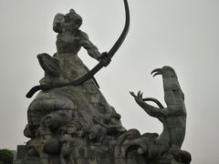 -巴陵广场