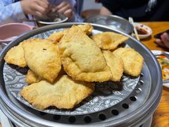 -敖特尔布里亚特美食坊(世纪花苑店)