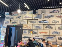 -汽车博物馆主题餐厅