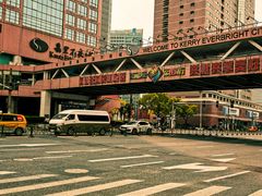 -上海不夜城广场(上海不夜城金融大厦店)