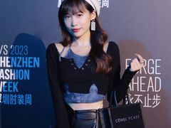 -欢乐海岸椰林沙滩-2025湾区超级灯会
