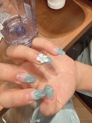 -沫儿·美甲美睫·半永久·皮肤管理