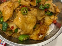 -江城燕子大排档(江汉路步行街店)