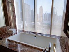 -广州天河希尔顿酒店