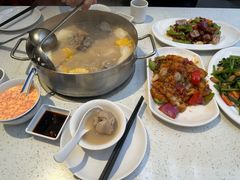 -肥仔文澳门猪骨煲(南京西路店)