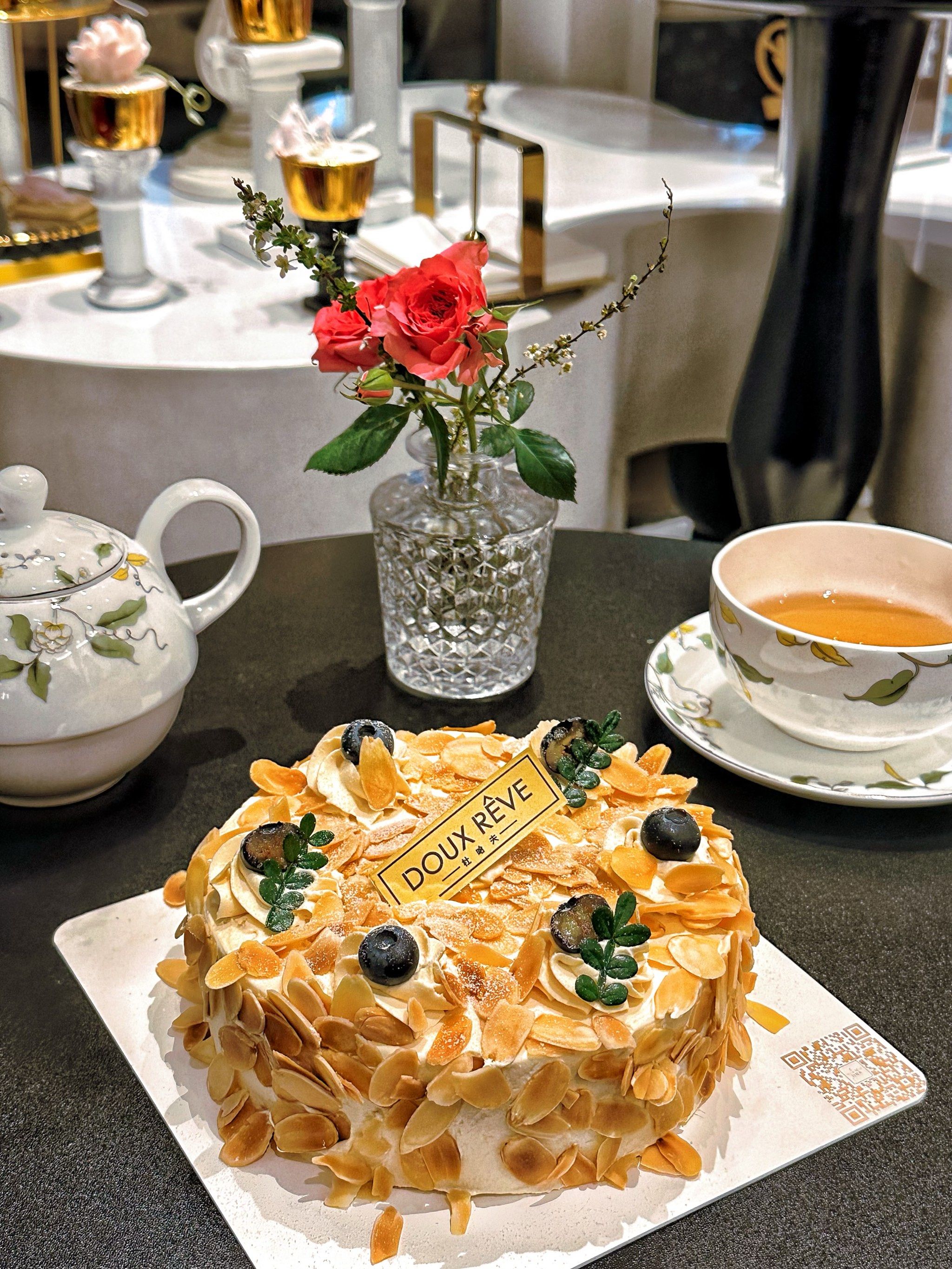 蛋糕中的爱马仕,经典时尚的款式,现做的口味,太诱人,令人念念不忘啊