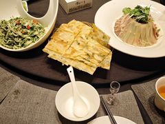 -艳阳天民俗村(公园路店)