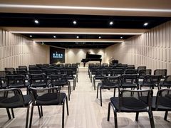 -柏斯音乐艺术中心·钢琴·吉他(上音店)
